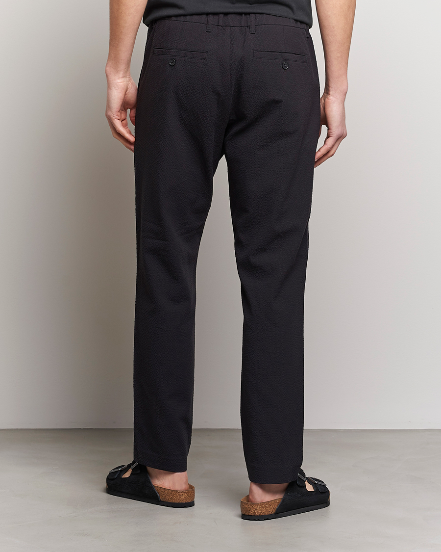 Herr | Byxor | NN07 | Theodore Seersucker Pants Black