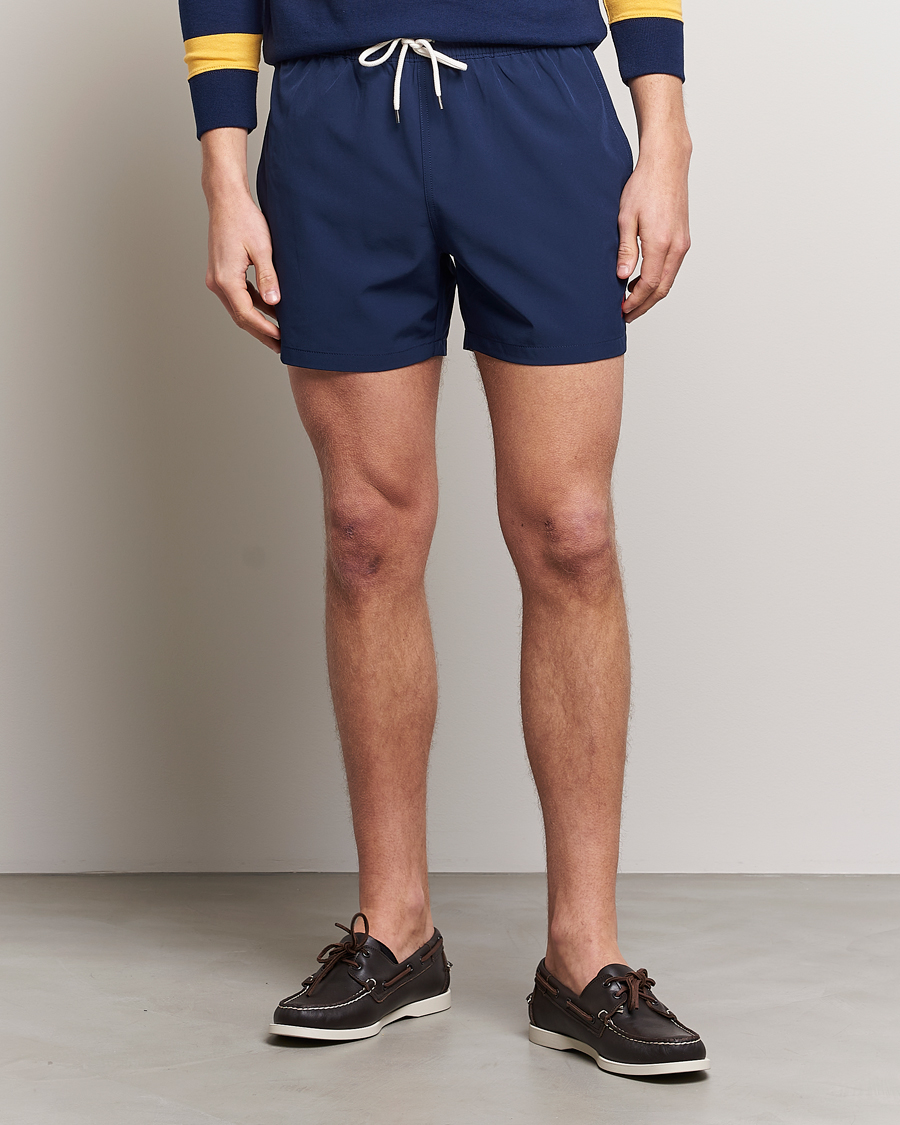 Herr | Badbyxor | Polo Ralph Lauren | Recycled Slim Traveler Swimshorts Newport Navy