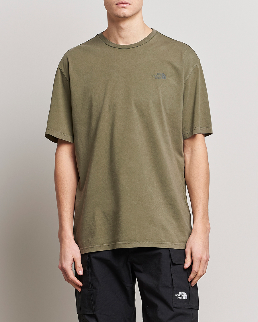 Herr |  | The North Face | Heritage Dyed T-Shirt New Taupe Green