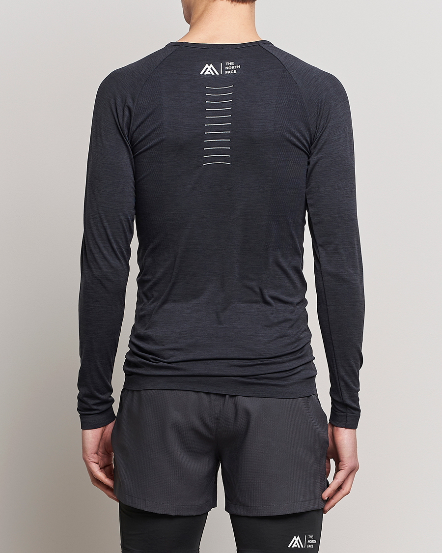 Herr | T-Shirts | The North Face | Mountain Athletics Long Sleeve Black