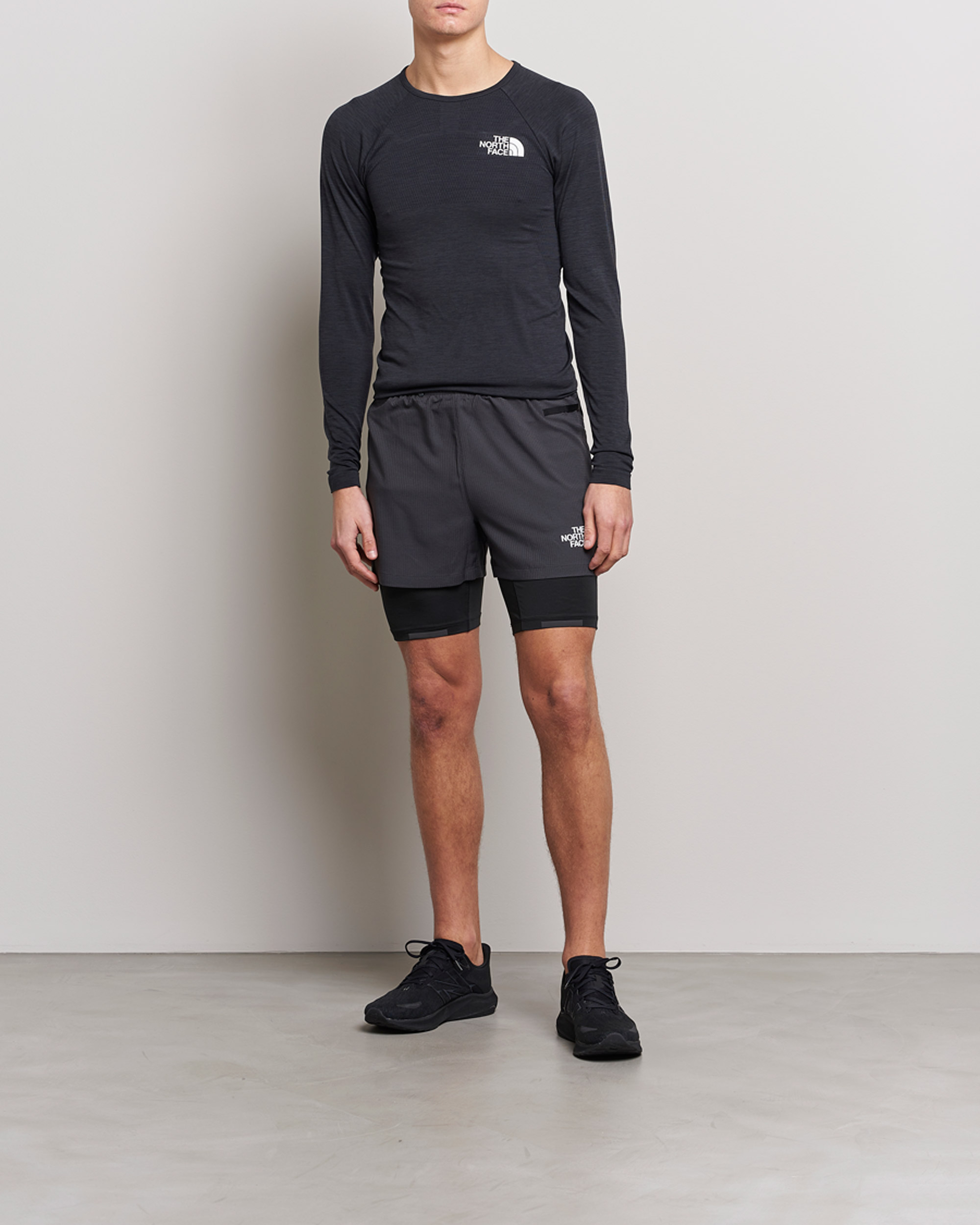 Herr | Shorts | The North Face | Mountain Athletics Dual Shorts Black/Asphalt