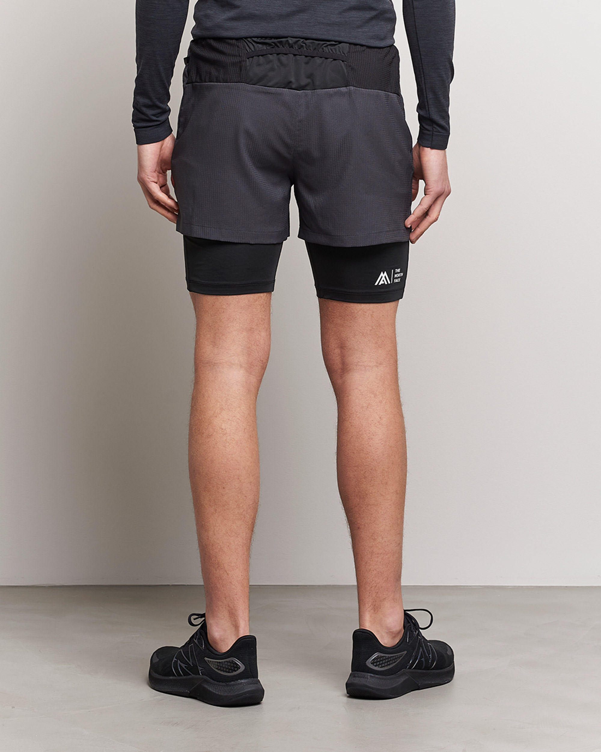 Herr | Shorts | The North Face | Mountain Athletics Dual Shorts Black/Asphalt