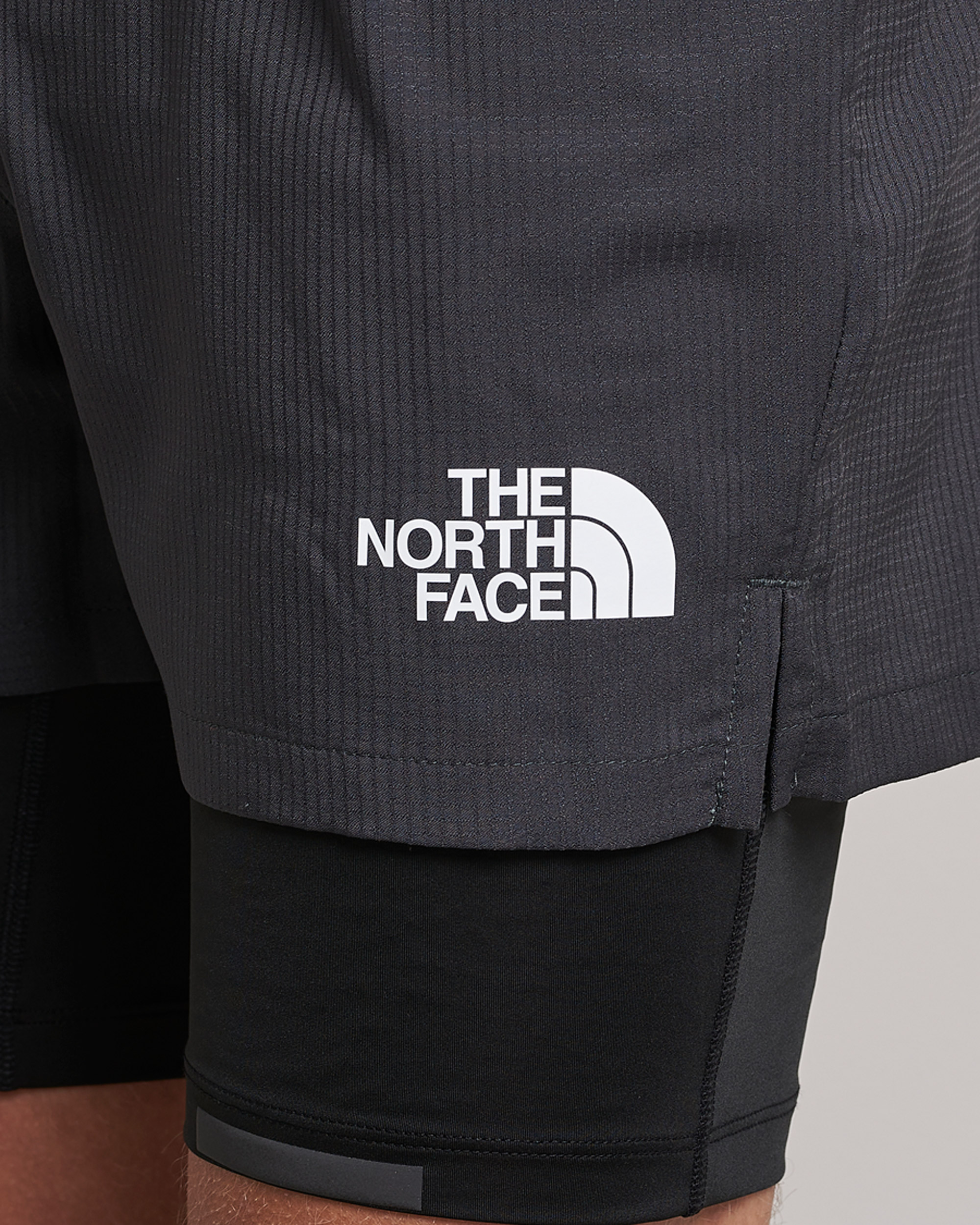 Herr | Shorts | The North Face | Mountain Athletics Dual Shorts Black/Asphalt