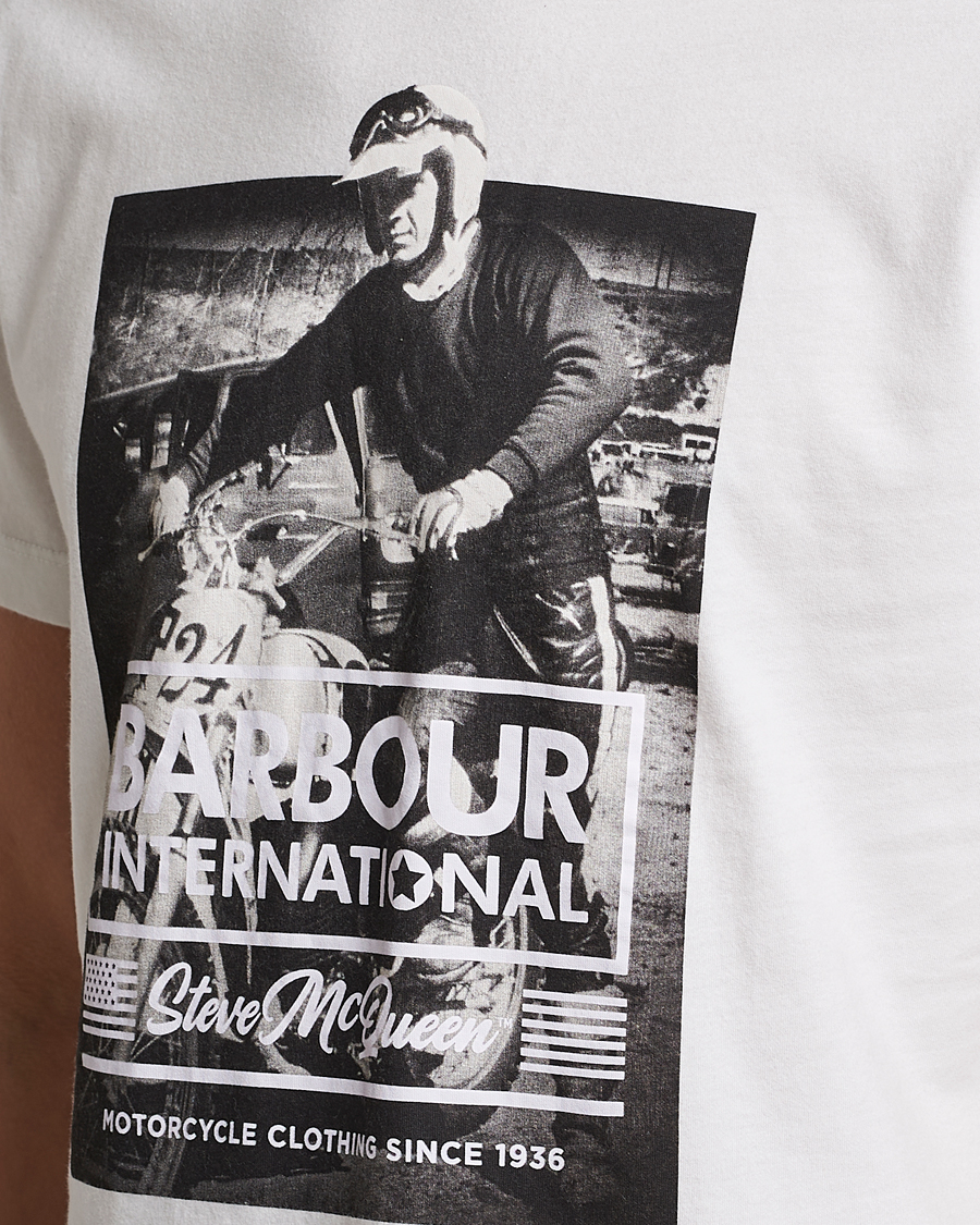 Herr | T-Shirts | Barbour International | Morris Steve McQueen Crew Neck T-Shirt Whisper White