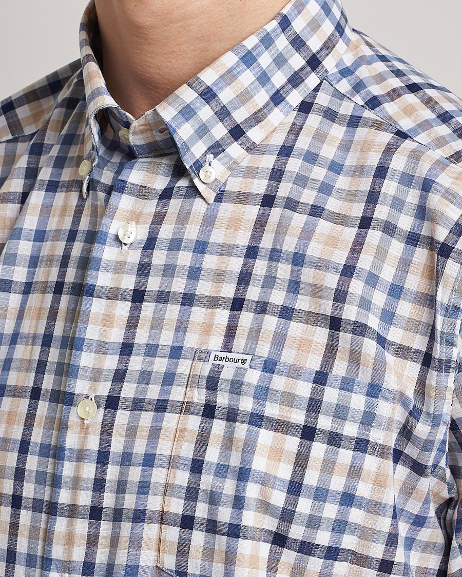 Herr | Skjortor | Barbour Lifestyle | Tailored Fit Kinson Short Sleeve Checked Shirt Stone