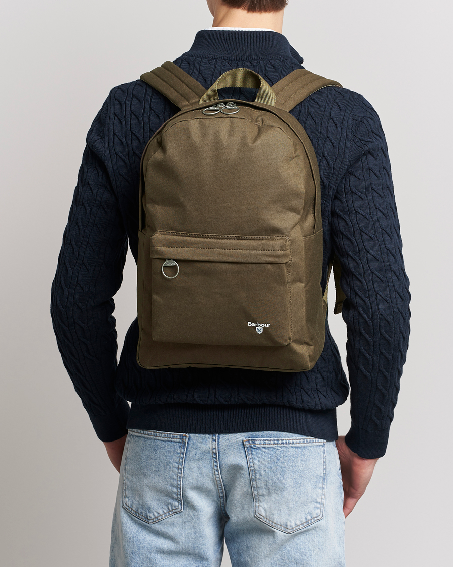 Herr | Realisation | Barbour Lifestyle | Cascade Canvas Backpack Olive