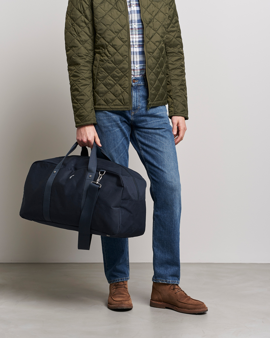 Herr | Väskor | Barbour Lifestyle | Cascade Canvas Holdall Navy