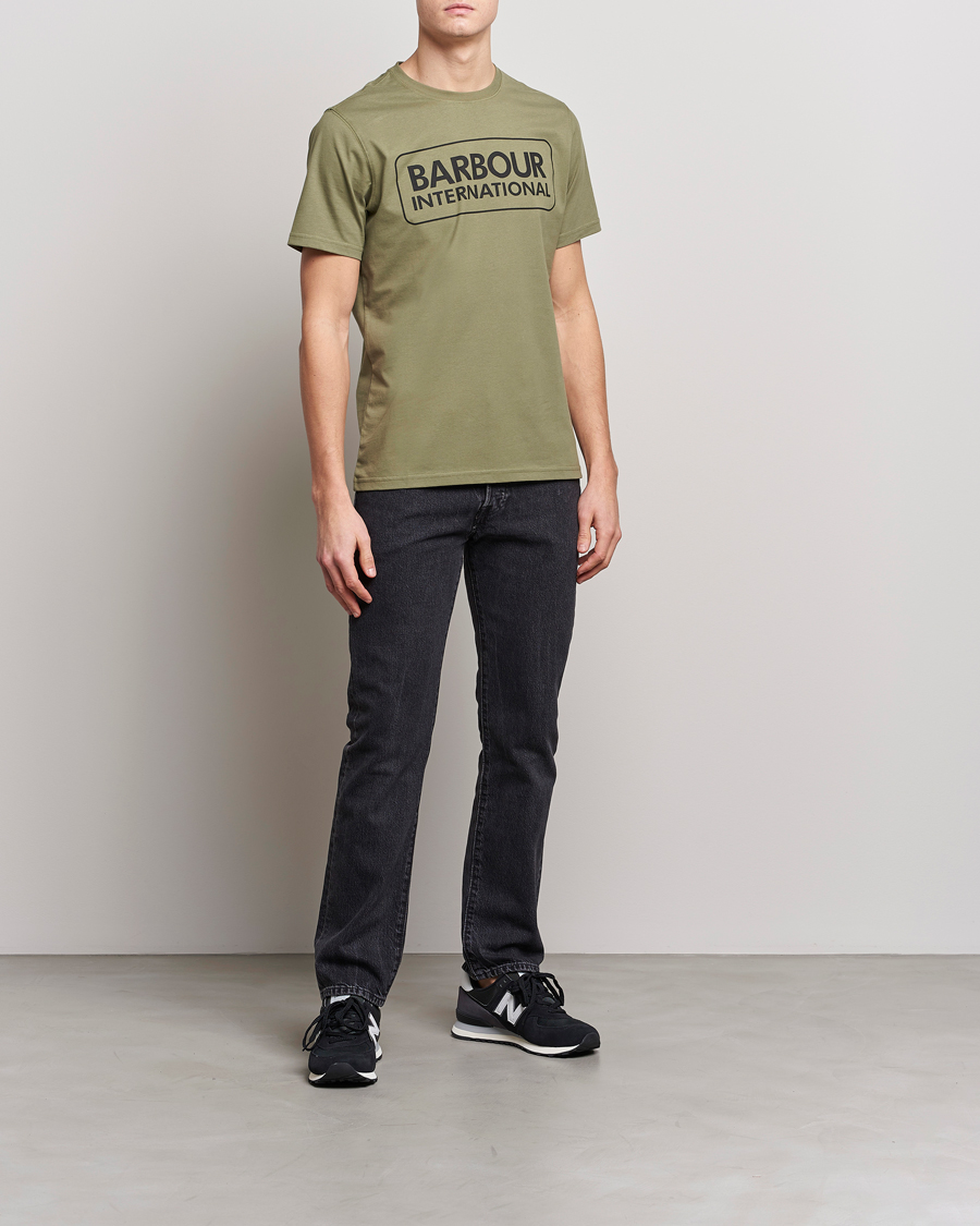 Herr | T-Shirts | Barbour International | Large Logo Crew Neck Tee Light Moss