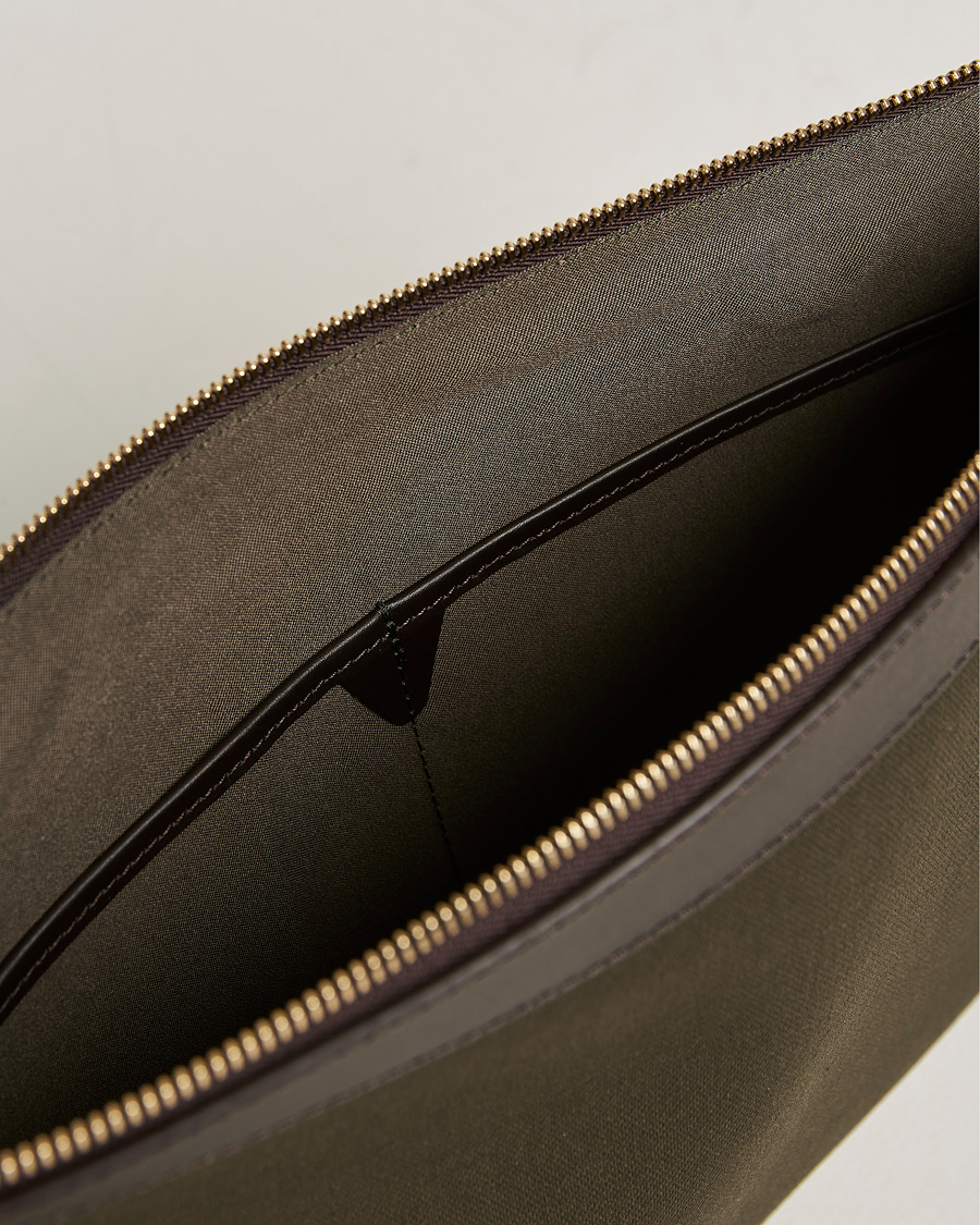 Herr | Mismo M/S Nylon Pouch Large Army/Dark Brown | Mismo | M/S Nylon Pouch Large Army/Dark Brown