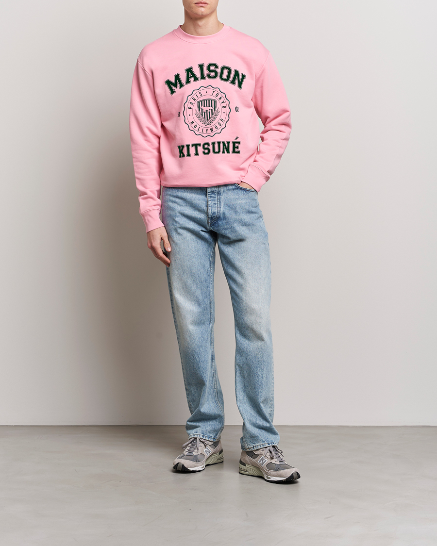 Herr | Tröjor | Maison Kitsuné | Varsity Comfort Sweatshirt Strawberry
