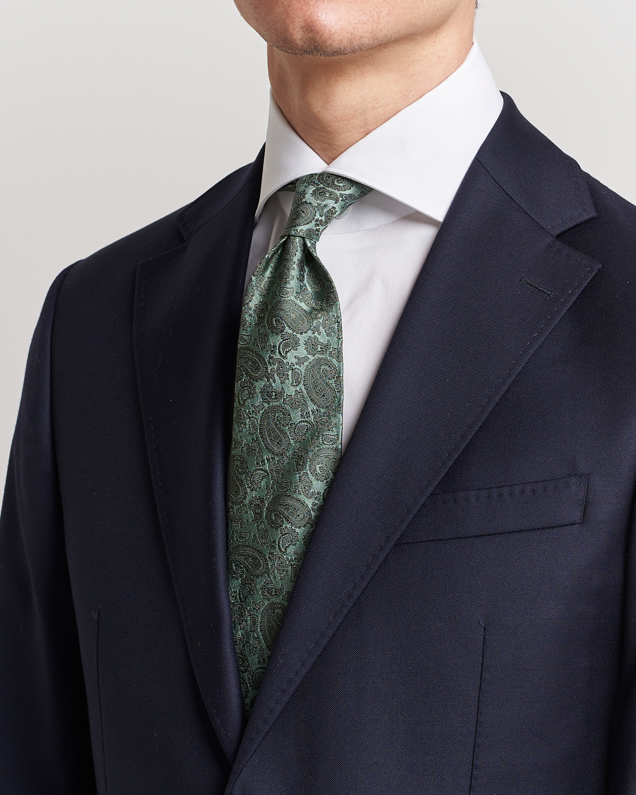 Herr | Amanda Christensen Silk Tonal Paisley Tie 8 cm Olive | Amanda Christensen | Silk Tonal Paisley Tie 8 cm Olive