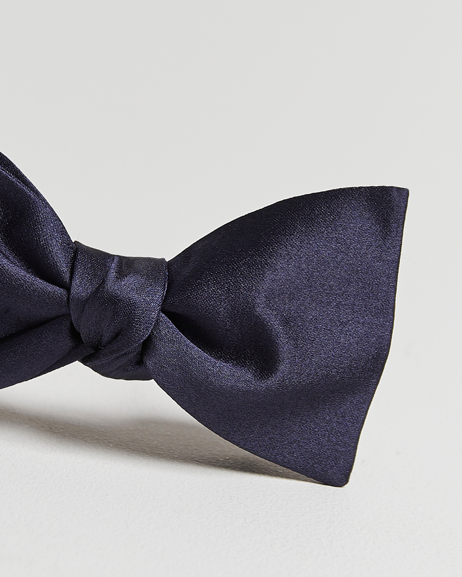 Herr | Amanda Christensen Self Tie Silk Ceremony Navy | Amanda Christensen | Self Tie Silk Ceremony Navy