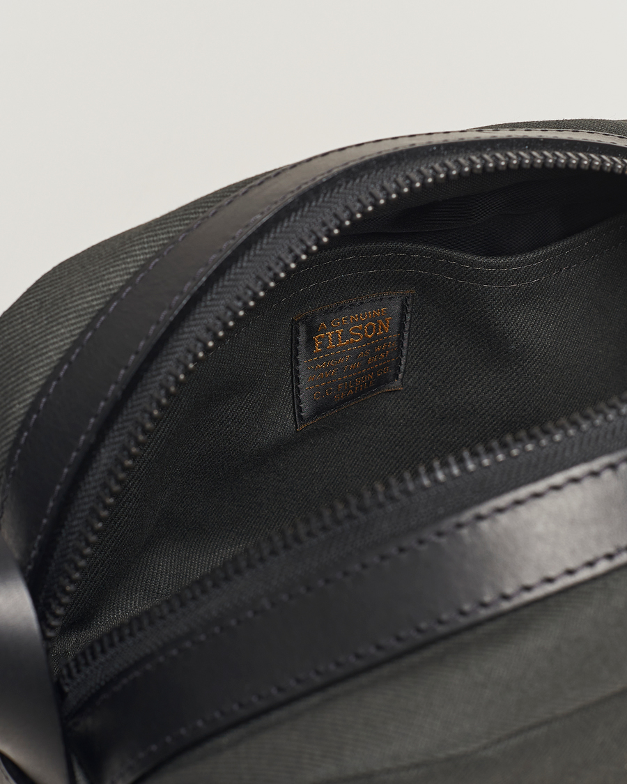Herr | Filson Rugged Twill Travel Kit Faded Black | Filson | Rugged Twill Travel Kit Faded Black