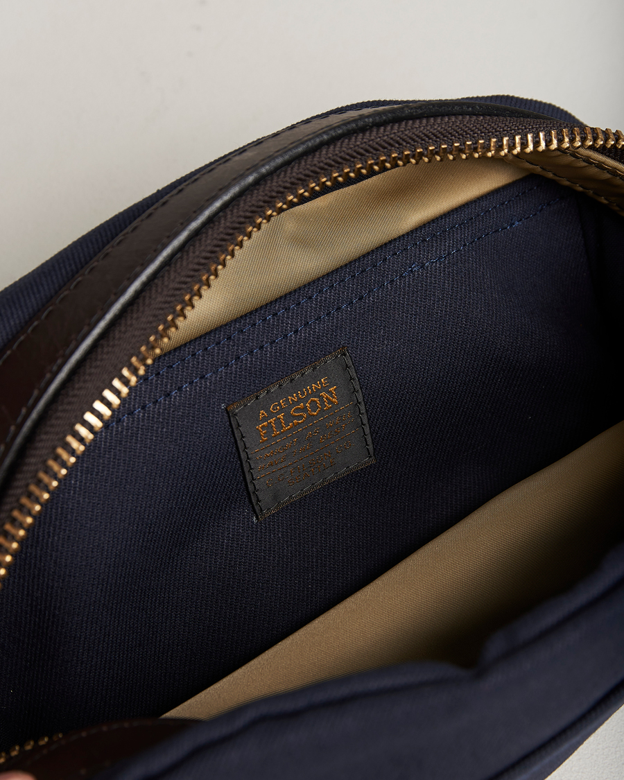 Herr | Väskor | Filson | Rugged Twill Travel Kit Navy