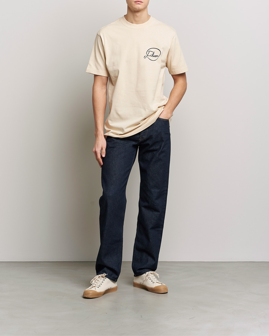 Herr | T-Shirts | Filson | Pioneer Graphic T-Shirt Stone