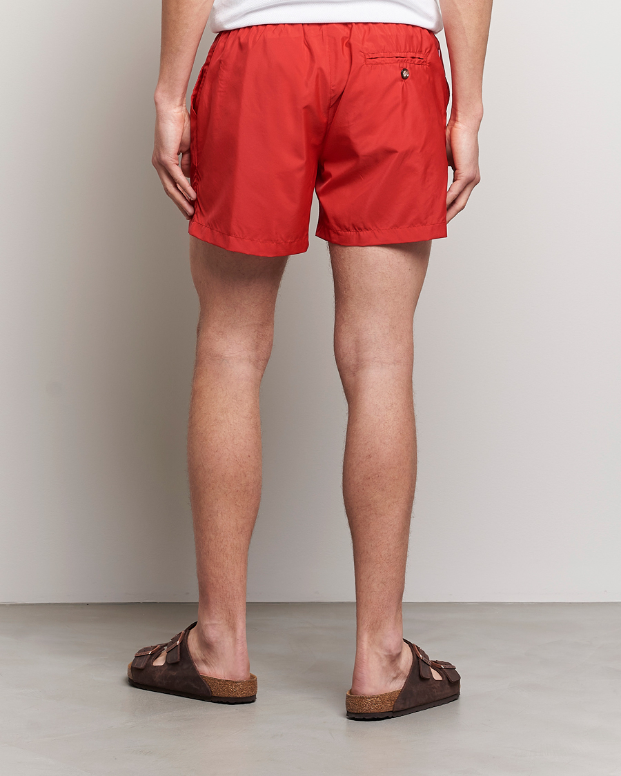Herr | Badbyxor | The Resort Co | Classic Swimshorts Ruby Red