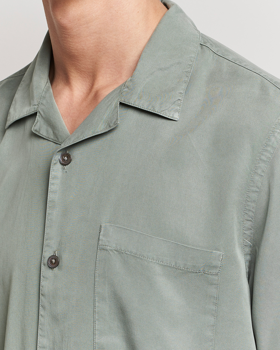Herr | Skjortor | A Day's March | Yamu Short Sleeve Tencel Shirt Dusty Green