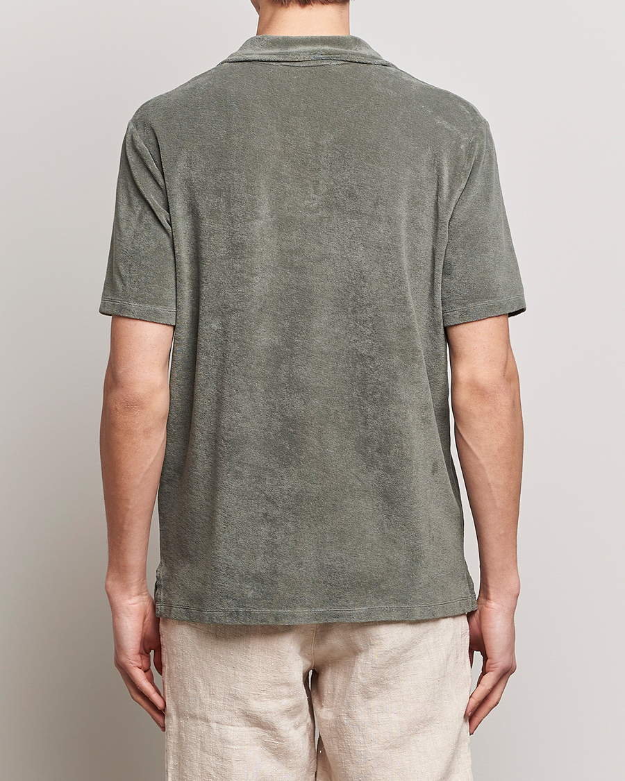 Herr | Pikéer | A Day's March | Terry Polo Dusty Green