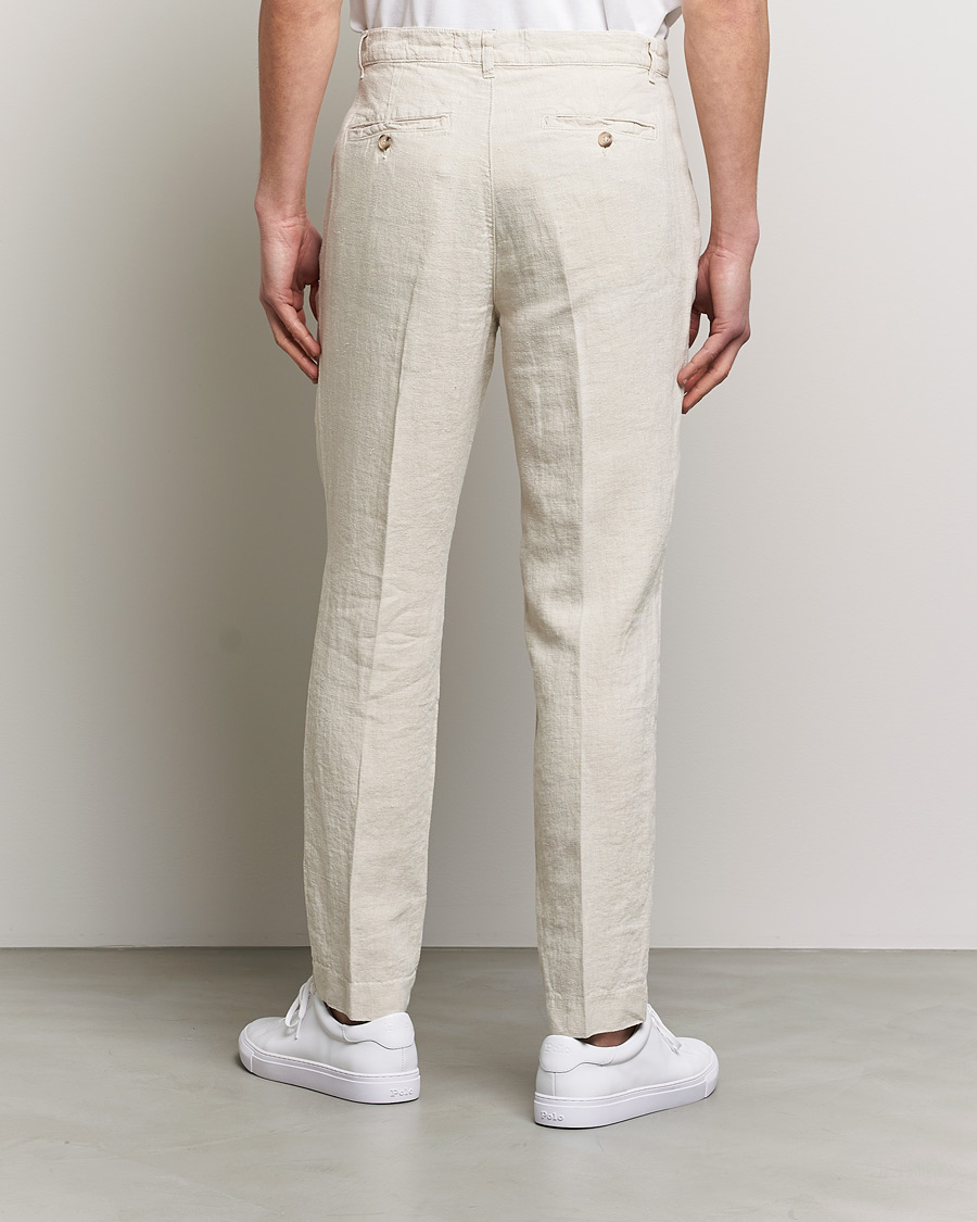 Herr | Byxor | A Day's March | Madu Linen Trouser Oyster