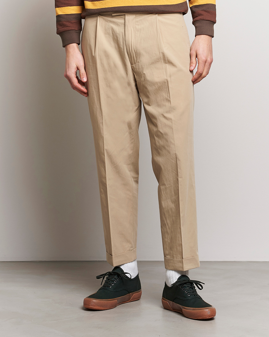 Herr | Byxor | BEAMS PLUS | Comfort Cloth Travel Trousers Beige