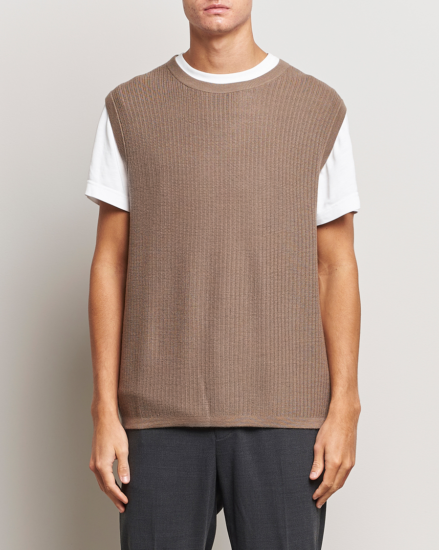 Herr | Tröjor | Tiger of Sweden | Vessler Merino Vest Olive Grey