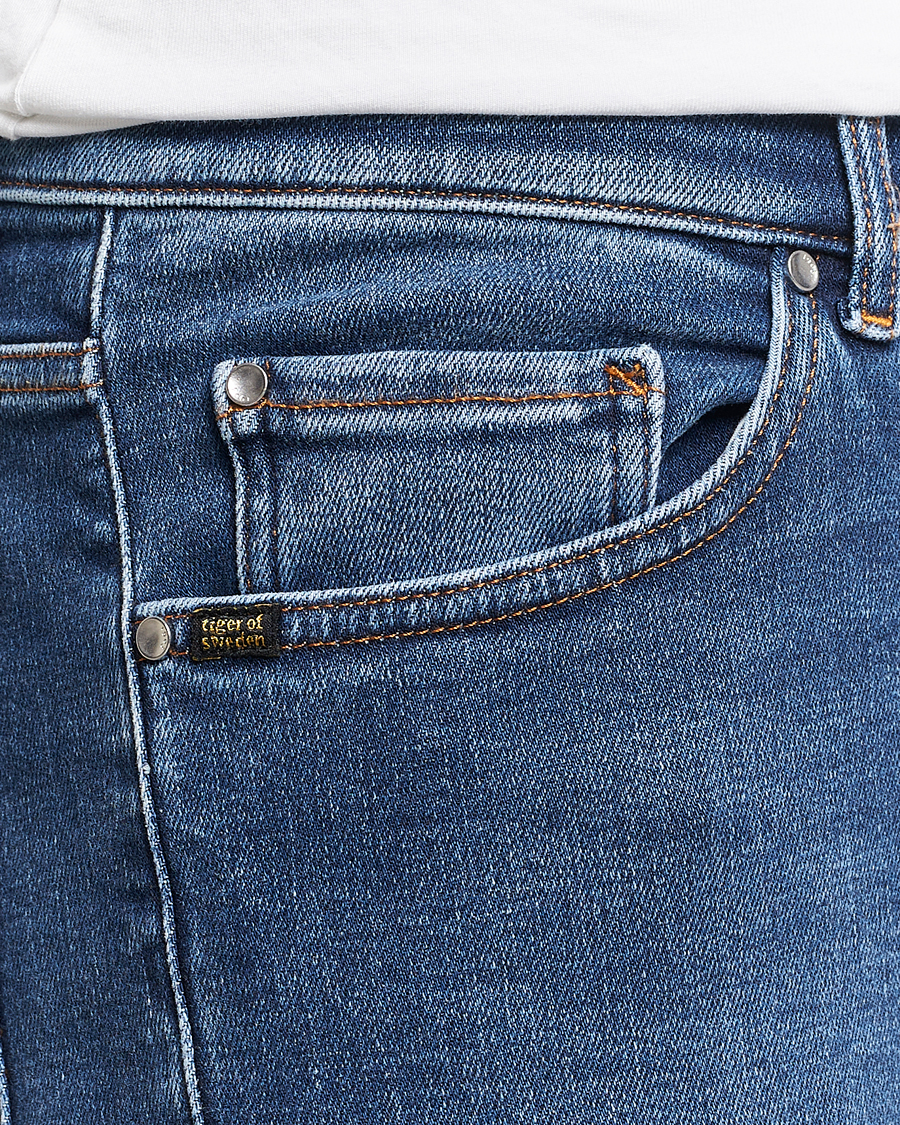Herr | Jeans | Tiger of Sweden | Evolve Stretch Cotton Jeans Medium Blue
