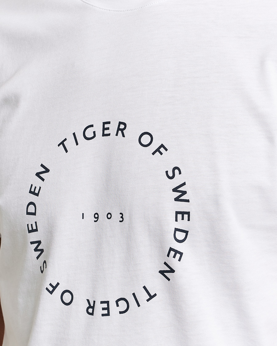 Herr | T-Shirts | Tiger of Sweden | Dillan Crew Neck Logo T-Shirt Pure White