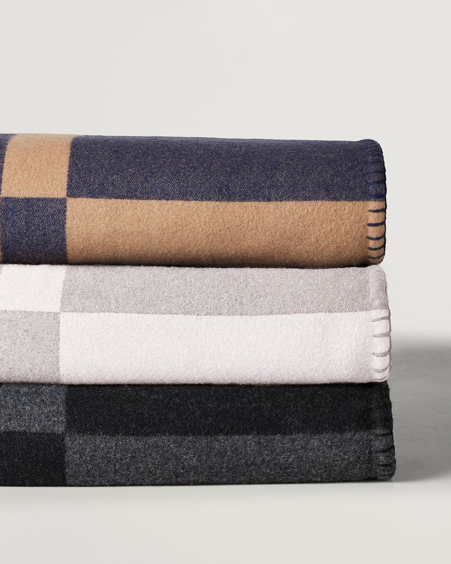 Herr | Ralph Lauren Home Northam RL Graphic Colour Block Wool Throw Camel/Navy | Ralph Lauren Home | Northam RL Graphic Colour Block Wool Throw Camel/Navy