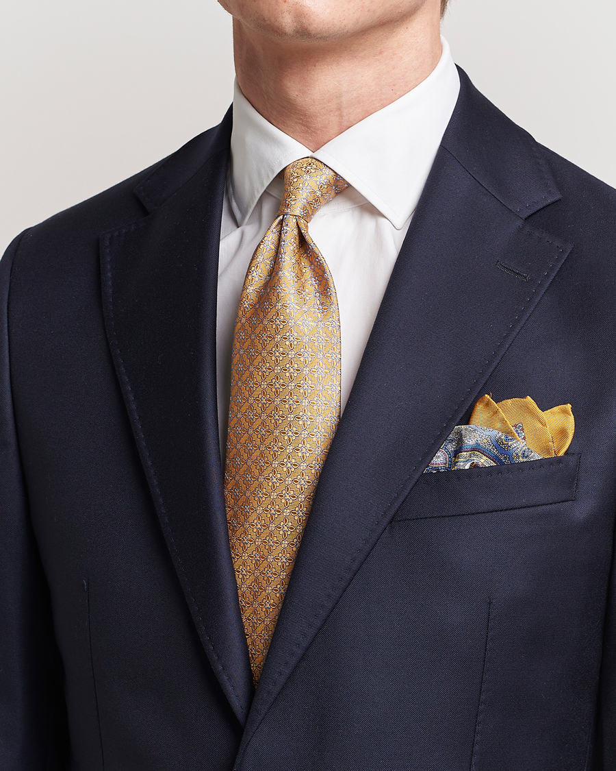 Herr | Eton Silk Printed Flower Tie Yellow | Eton | Silk Printed Flower Tie Yellow