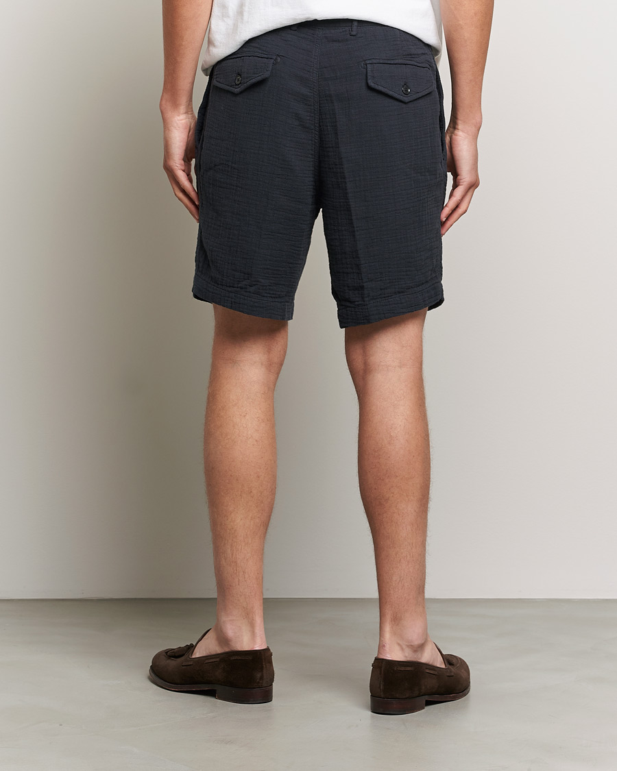 Herr | Shorts | Oscar Jacobson | Tanker Pleated Crepe Cotton Shorts Navy