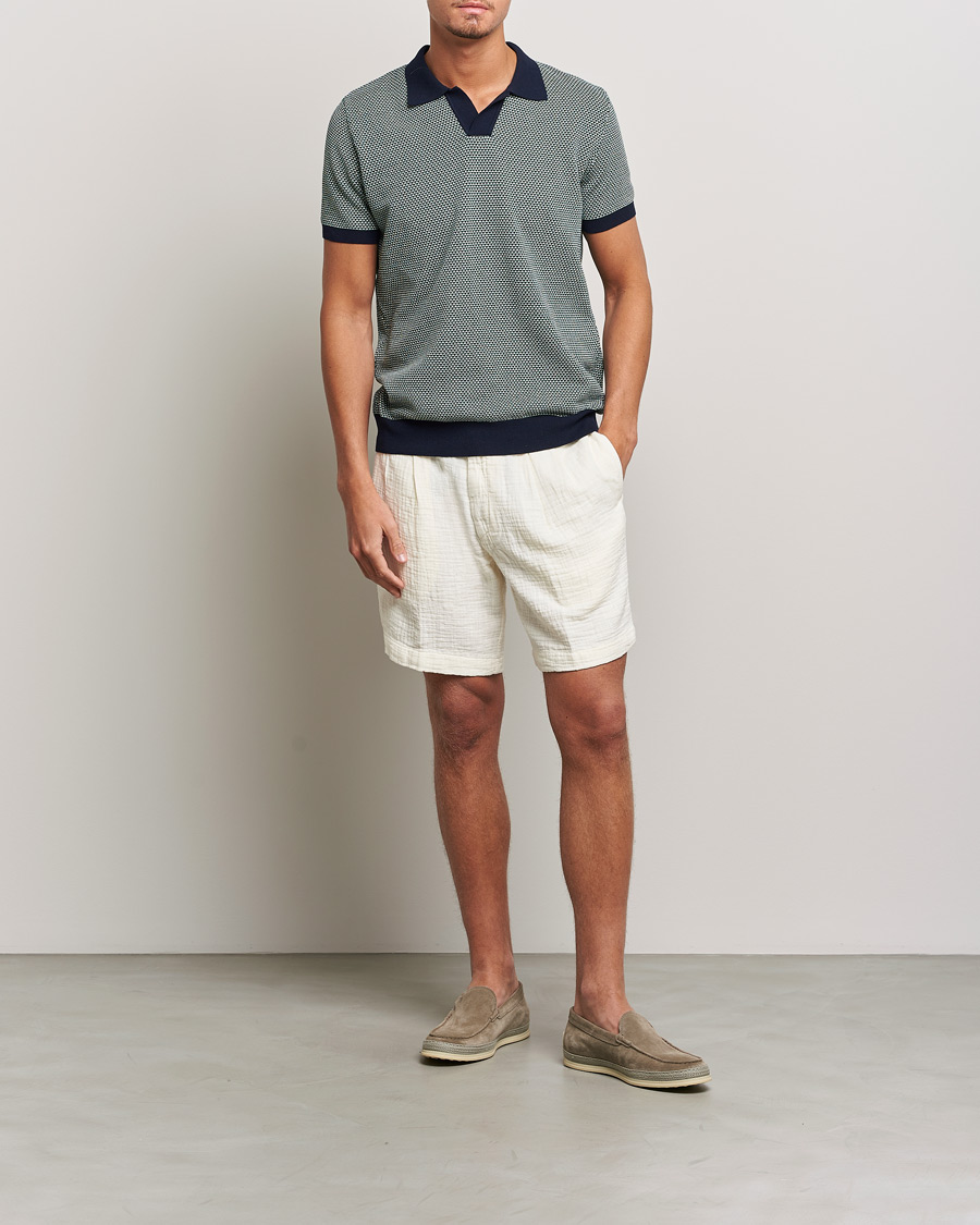 Herr | Shorts | Oscar Jacobson | Tanker Pleated Crepe Cotton Shorts White