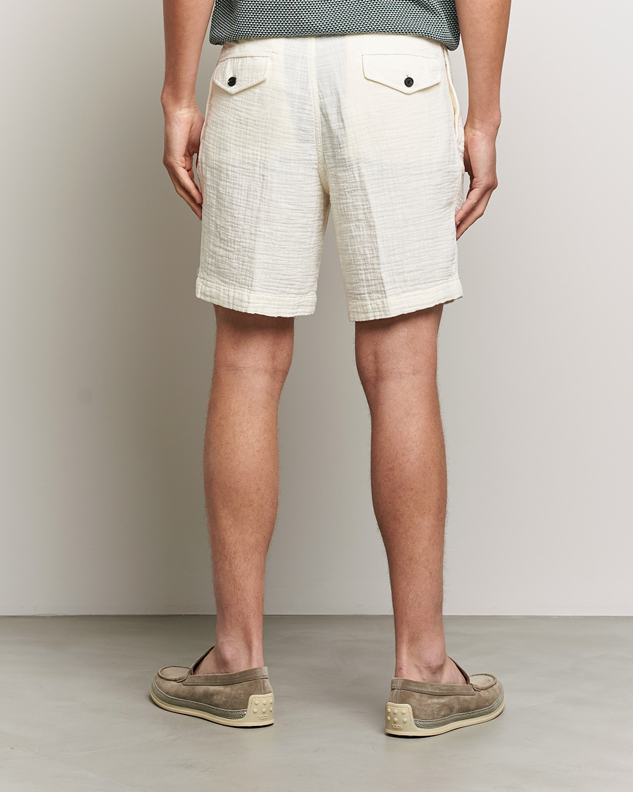 Herr | Shorts | Oscar Jacobson | Tanker Pleated Crepe Cotton Shorts White