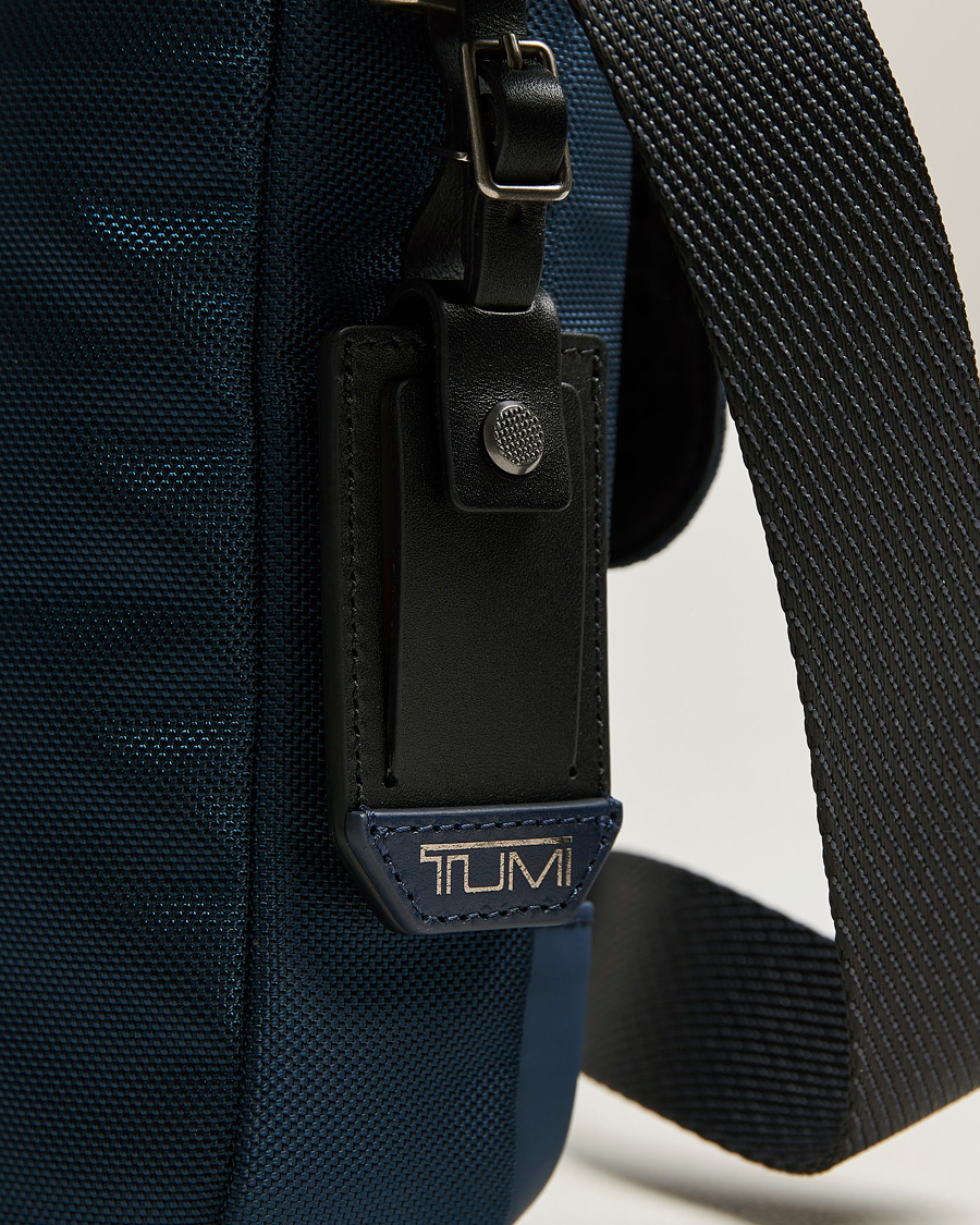 Herr | TUMI Alpha Bravo Junior Crossbody Navy | TUMI | Alpha Bravo Junior Crossbody Navy