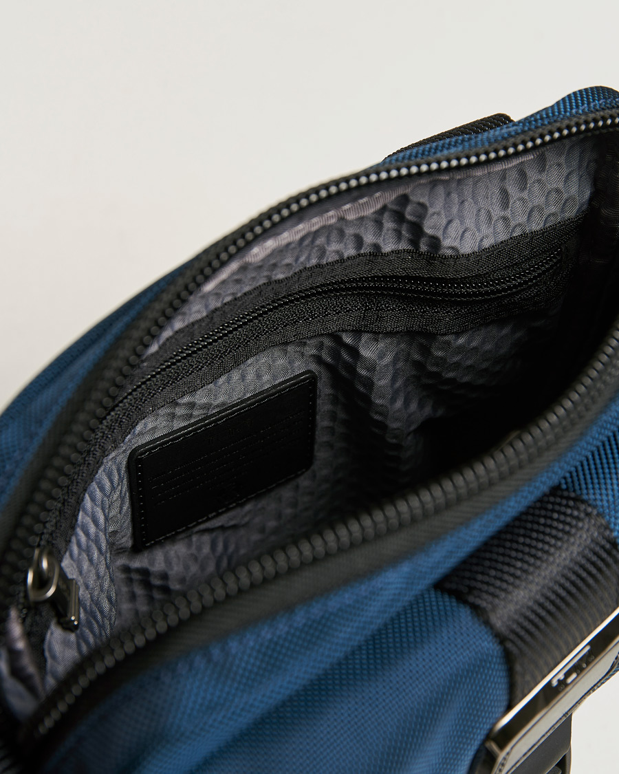 Herr | TUMI Alpha Bravo Junior Crossbody Navy | TUMI | Alpha Bravo Junior Crossbody Navy