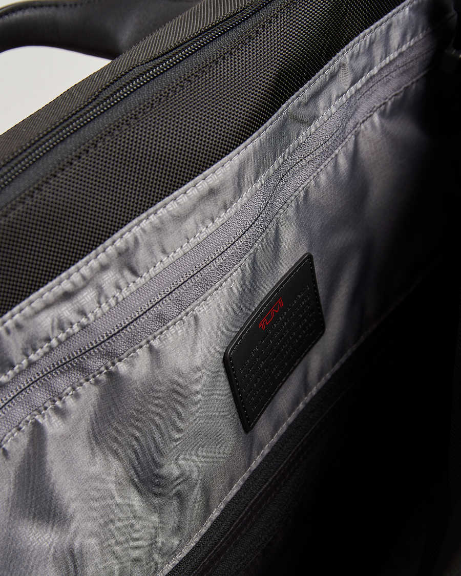 Herr | Väskor | TUMI | Alpha 3 Garment Tri-Fold Carry On Black