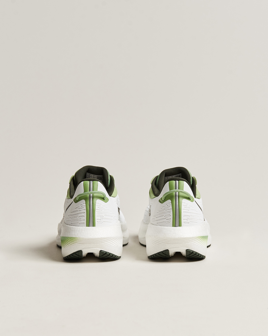 Herr | Saucony Triumph 21 Running Sneakers White/Umbra | Saucony | Triumph 21 Running Sneakers White/Umbra