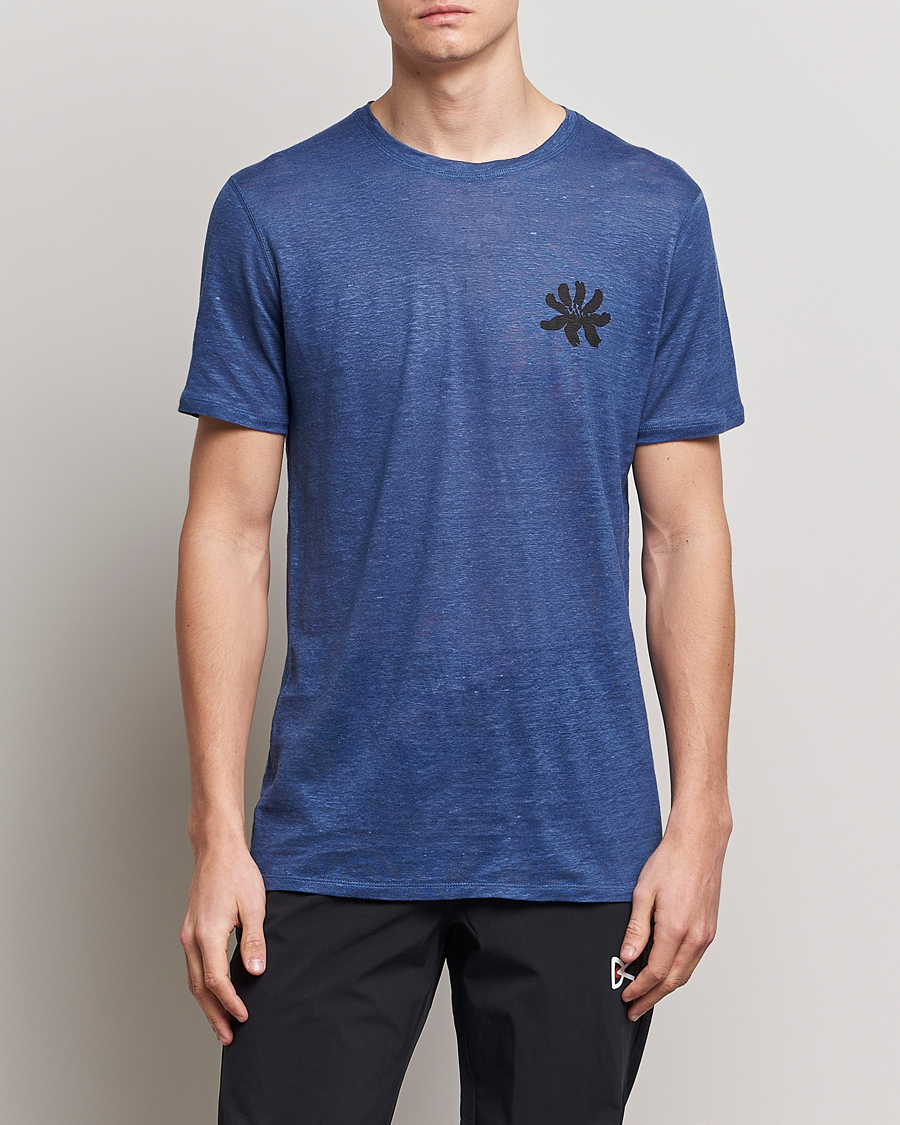 Herr | T-Shirts | District Vision | Suhka Hemp Short Sleeve T-Shirt Ocean Blue
