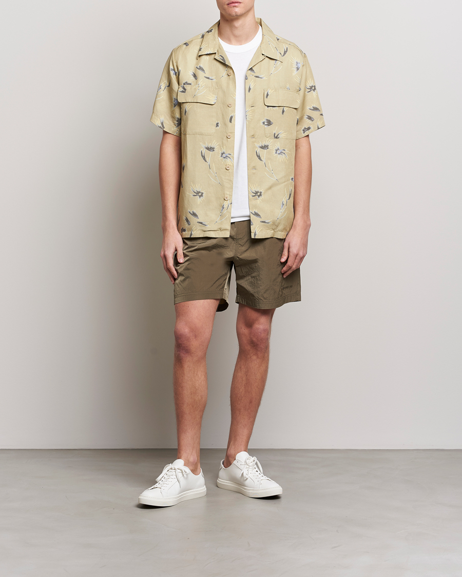Herr | Skjortor | NN07 | Daniel Short Sleeve Tencel/Linen Printed Shirt Pale Olive