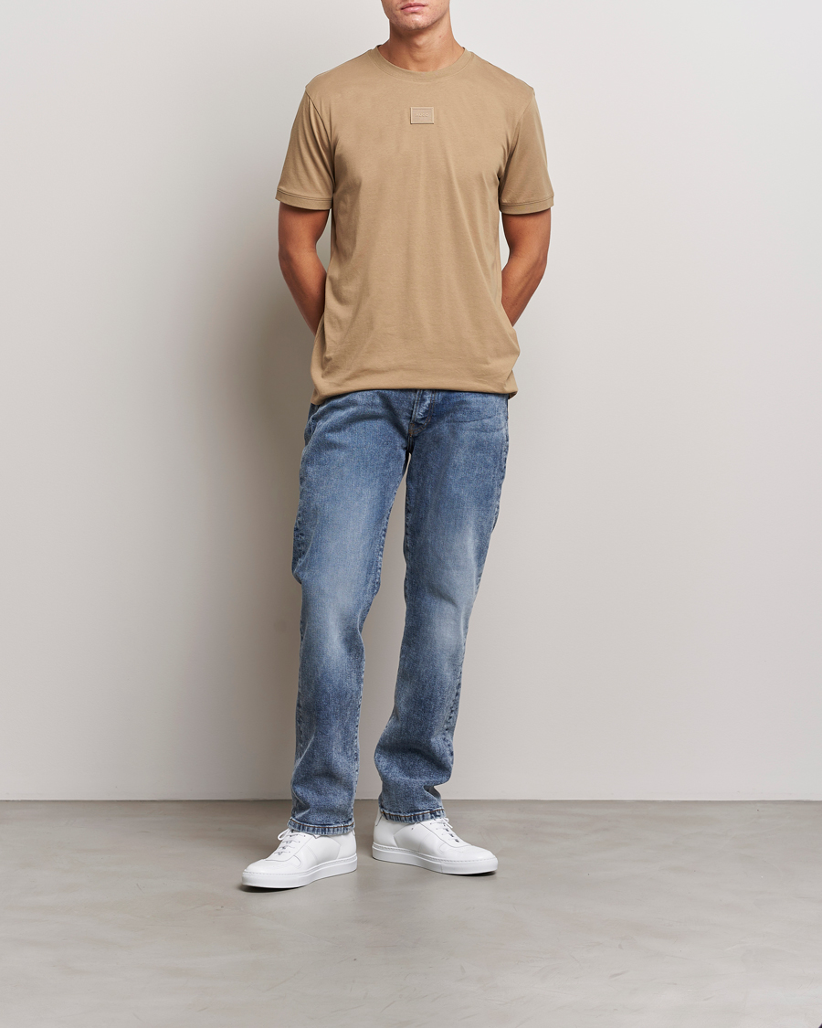 Herr | T-Shirts | HUGO | Diragolino Crew Neck T-Shirt Open Brown