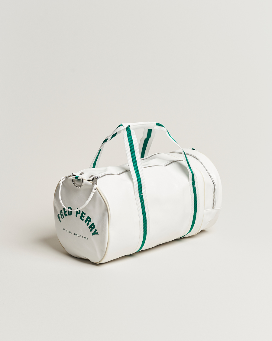 Herr | Fred Perry Classic Barrel Bag Snow White | Fred Perry | Classic Barrel Bag Snow White
