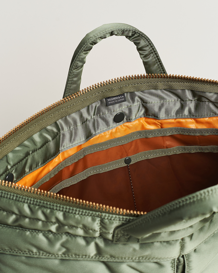 Herr | Porter-Yoshida & Co. Tanker Short Helmet Bag Sage Green | Porter-Yoshida & Co. | Tanker Short Helmet Bag Sage Green