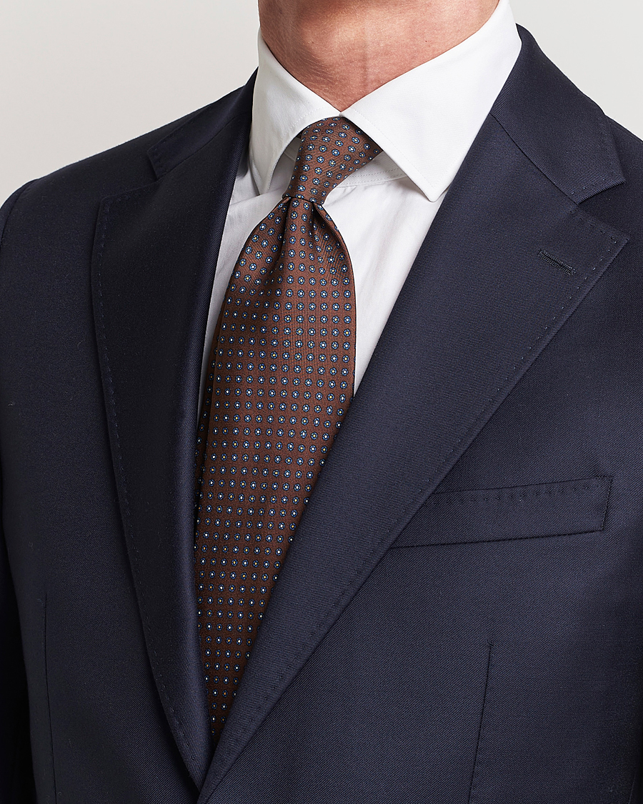 Herr | E. Marinella 3-Fold Printed Silk Tie Dark Brown | E. Marinella | 3-Fold Printed Silk Tie Dark Brown