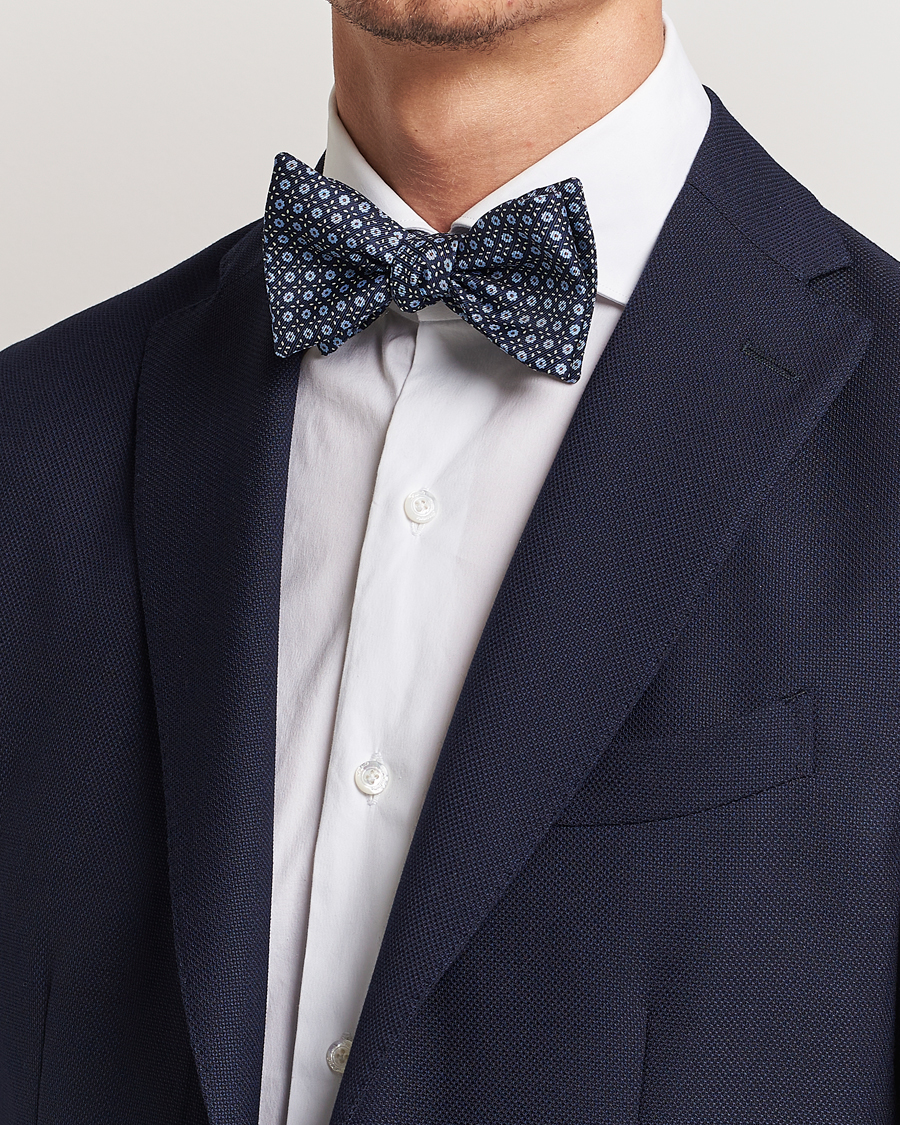 Herr | E. Marinella Printed Silk Bow Tie Navy | E. Marinella | Printed Silk Bow Tie Navy