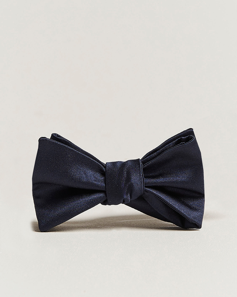 Herr | E. Marinella Silk Bow Tie Navy Satin | E. Marinella | Silk Bow Tie Navy Satin
