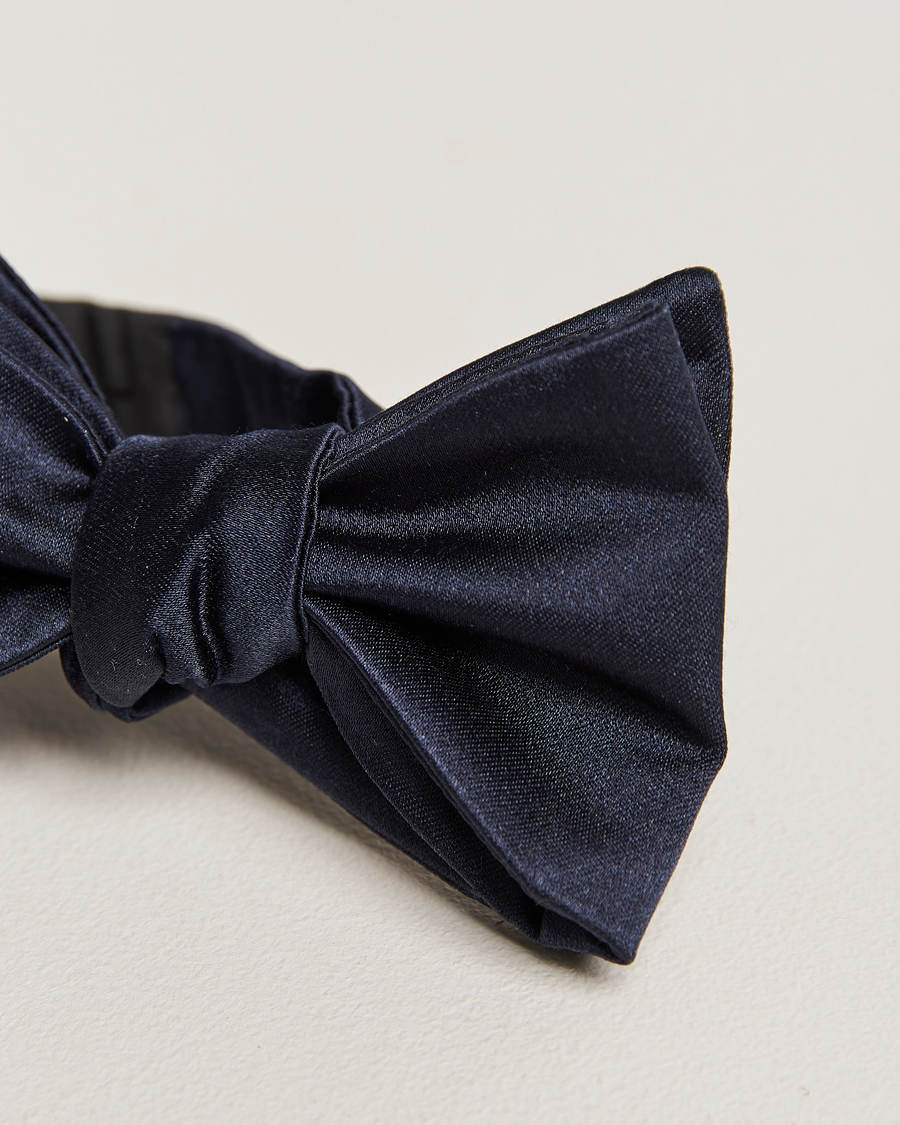 Herr | E. Marinella Silk Bow Tie Navy Satin | E. Marinella | Silk Bow Tie Navy Satin
