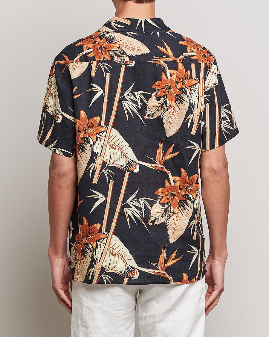 Herr | Skjortor | J.Lindeberg | Elio Tropical Print Short Sleeve Shirt Navy