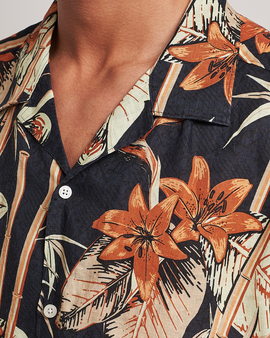 Herr | Skjortor | J.Lindeberg | Elio Tropical Print Short Sleeve Shirt Navy