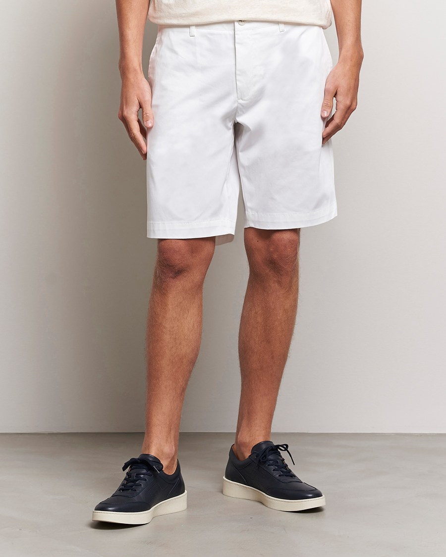 Herr | Chinosshorts | J.Lindeberg | Nathan Super Satin Shorts White