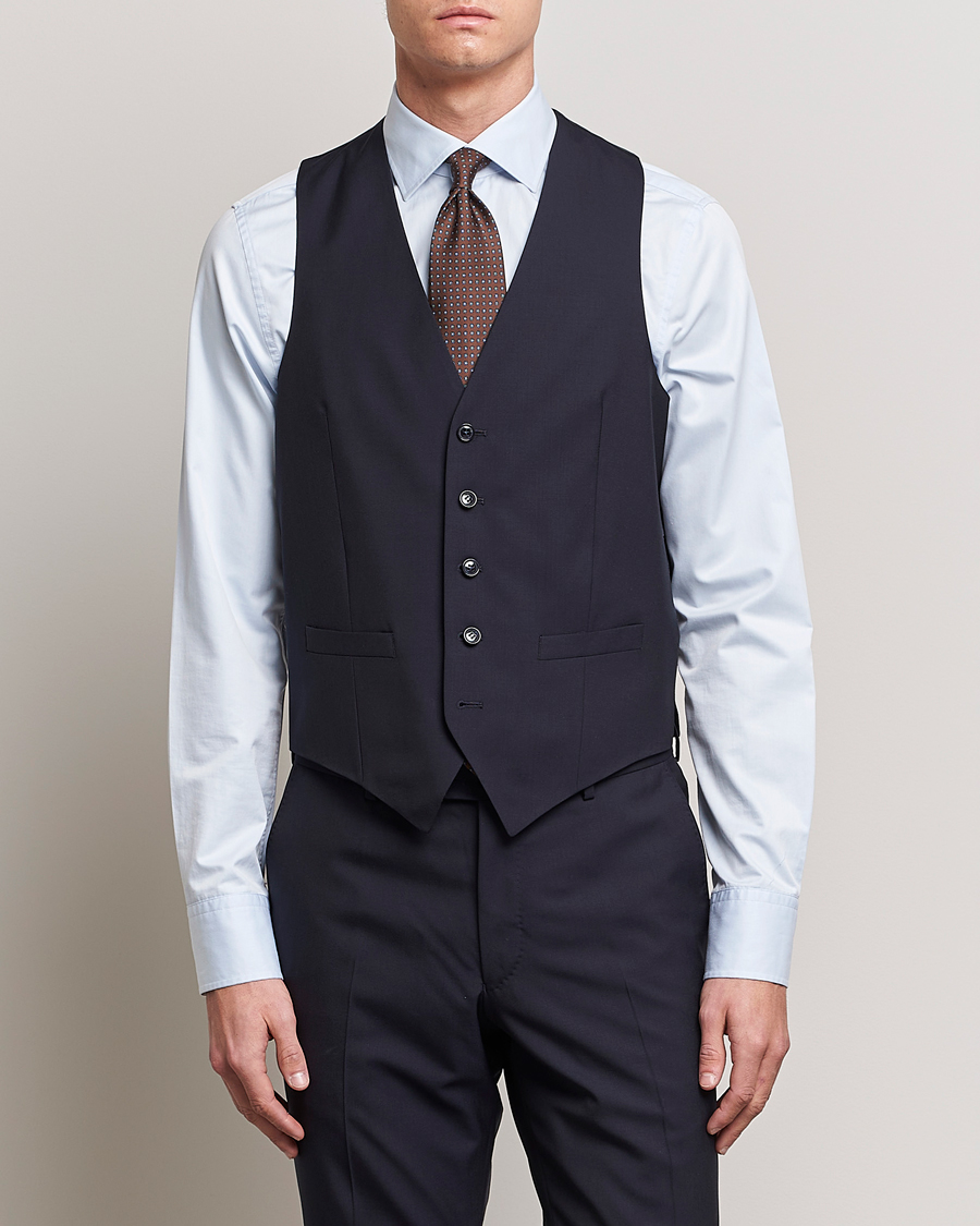 Herr | Avdelningar | Oscar Jacobson | Carlo Wool Waistcoat Navy