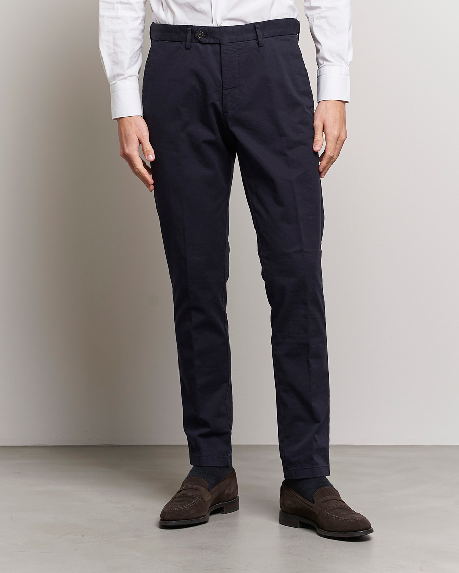 Herr | Business & Beyond | Oscar Jacobson | Danwick Cotton Trousers Navy